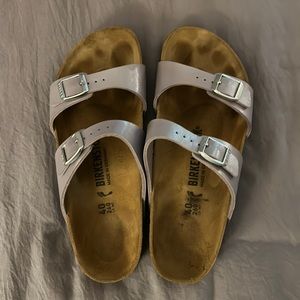 Birkenstock Sydney BS in Lavender Aura